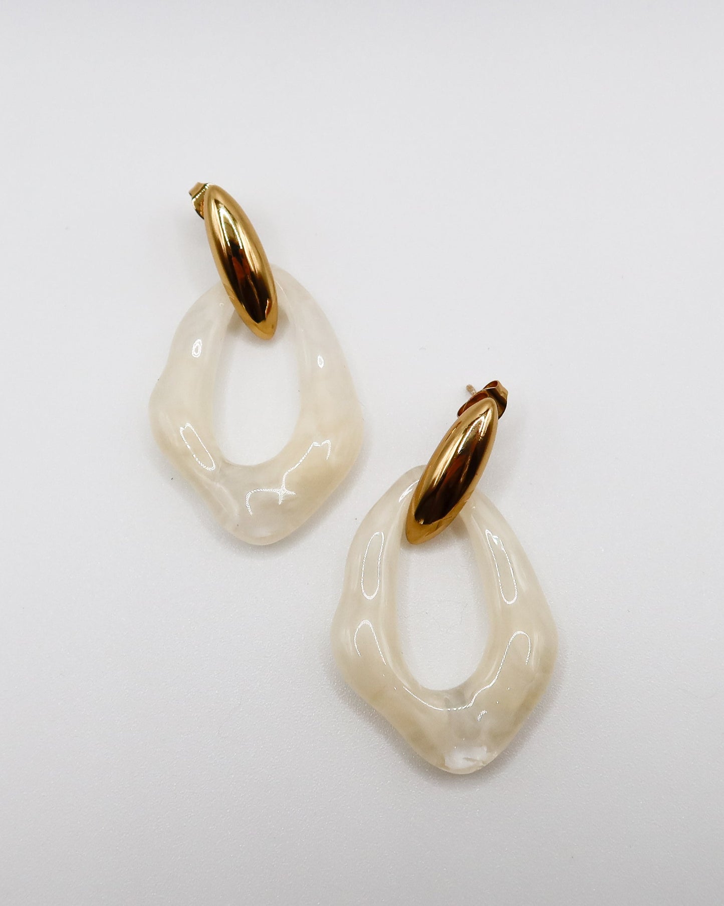 Ophelia Hoops