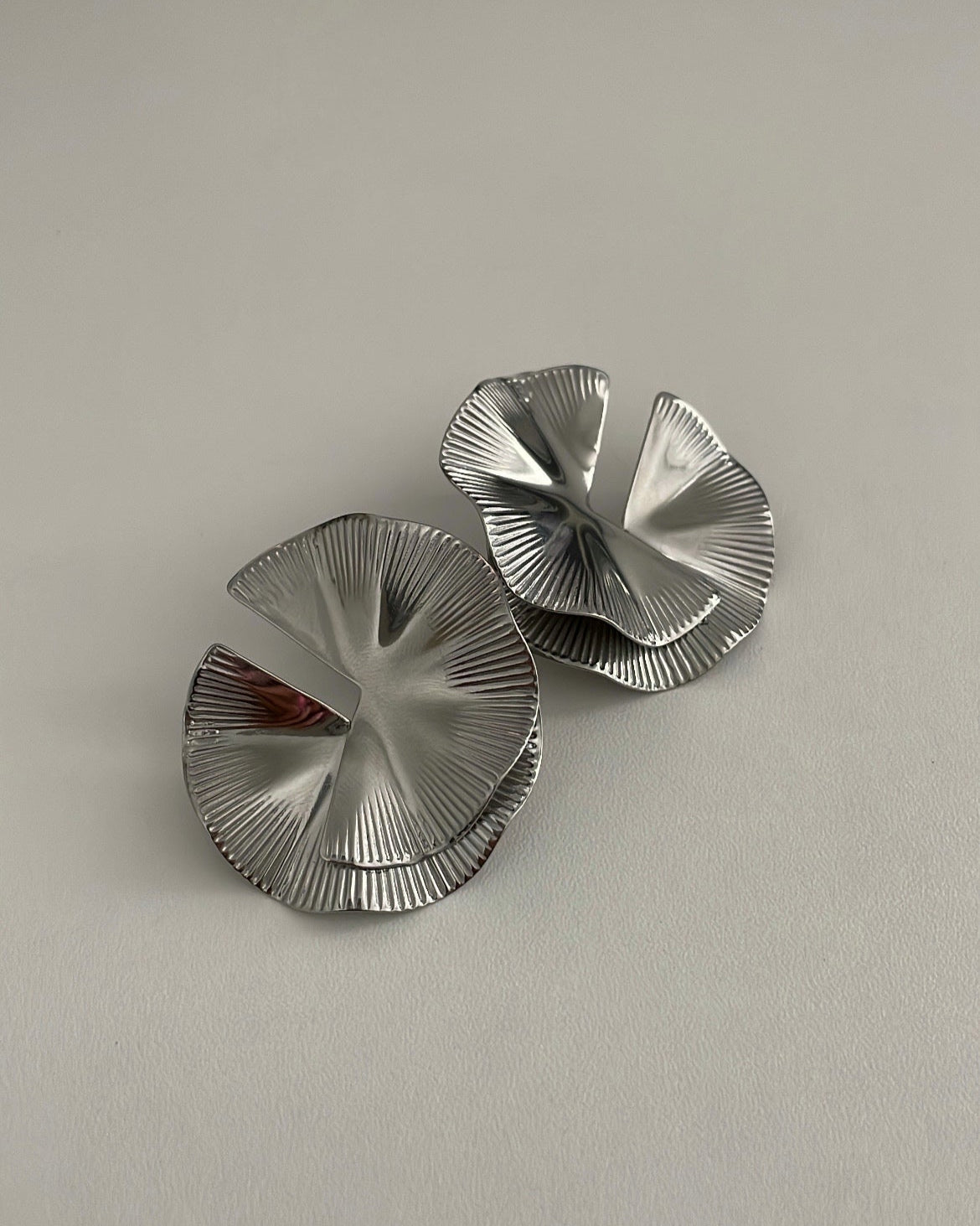 Solana Studs
