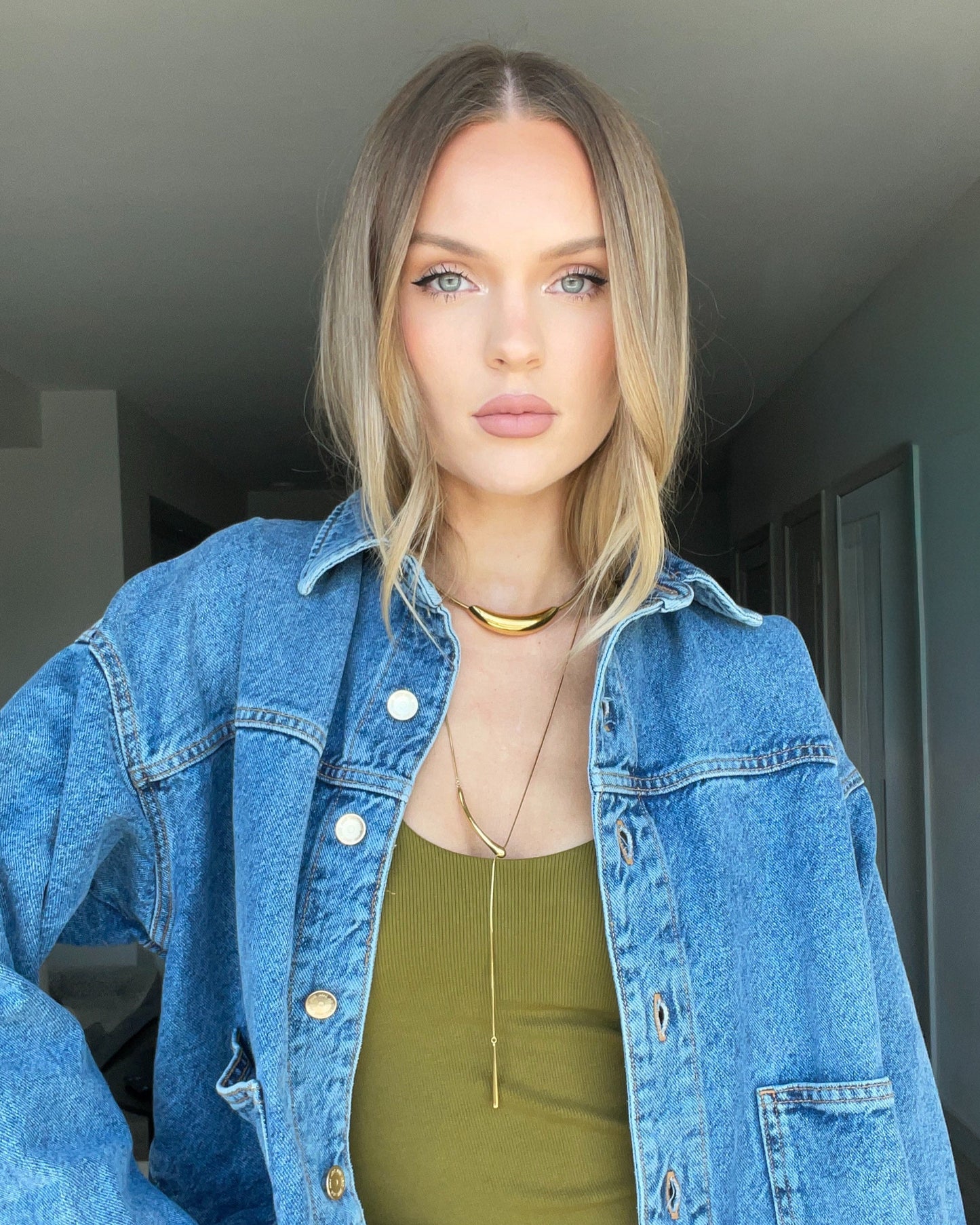 Roma Choker