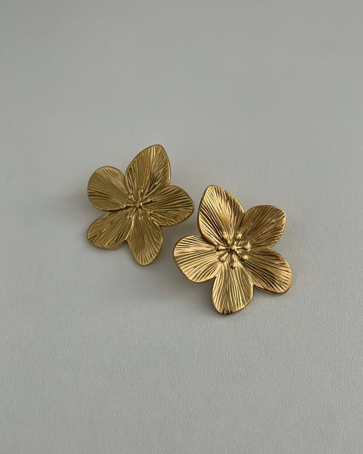 Flor Studs