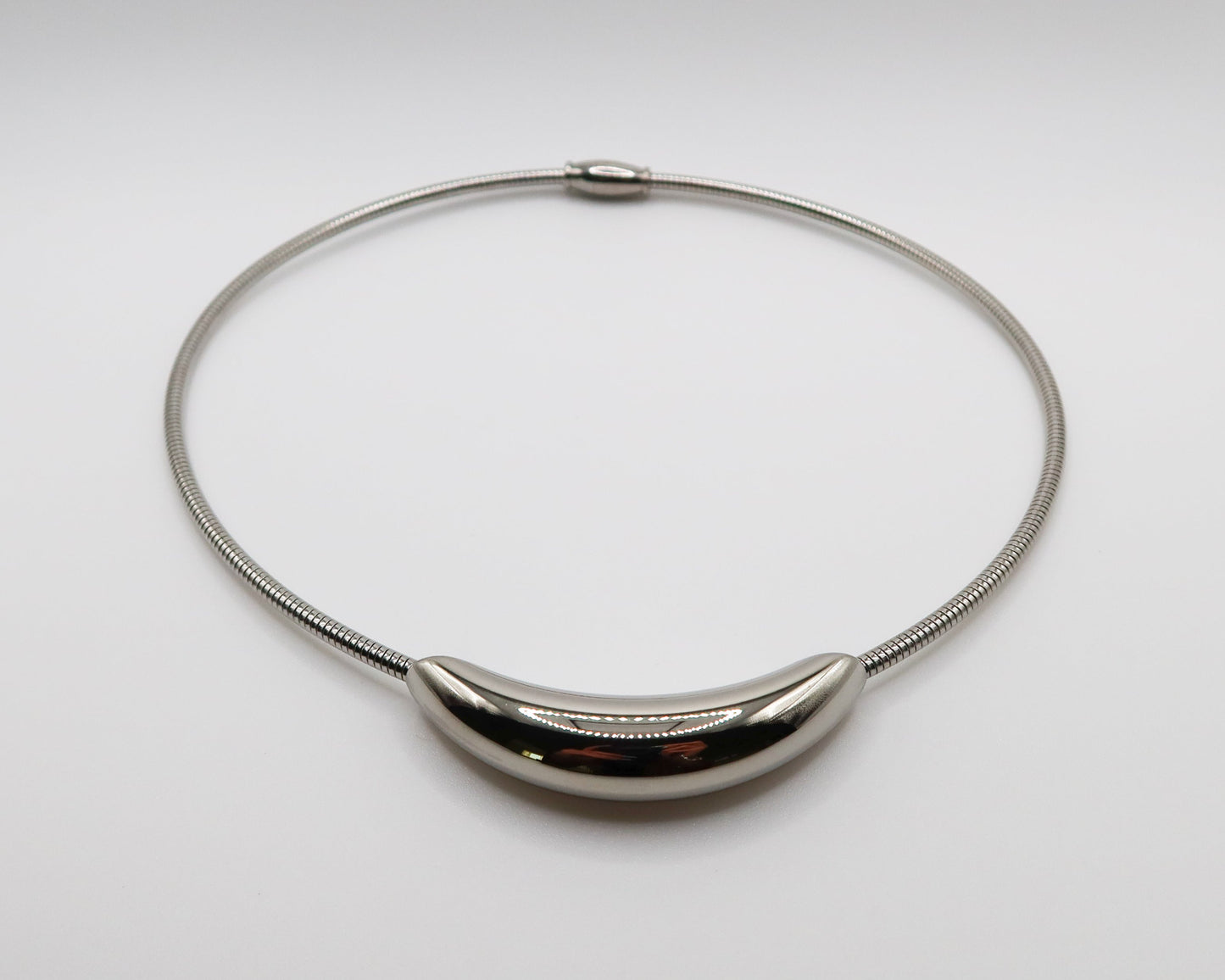 Roma Choker