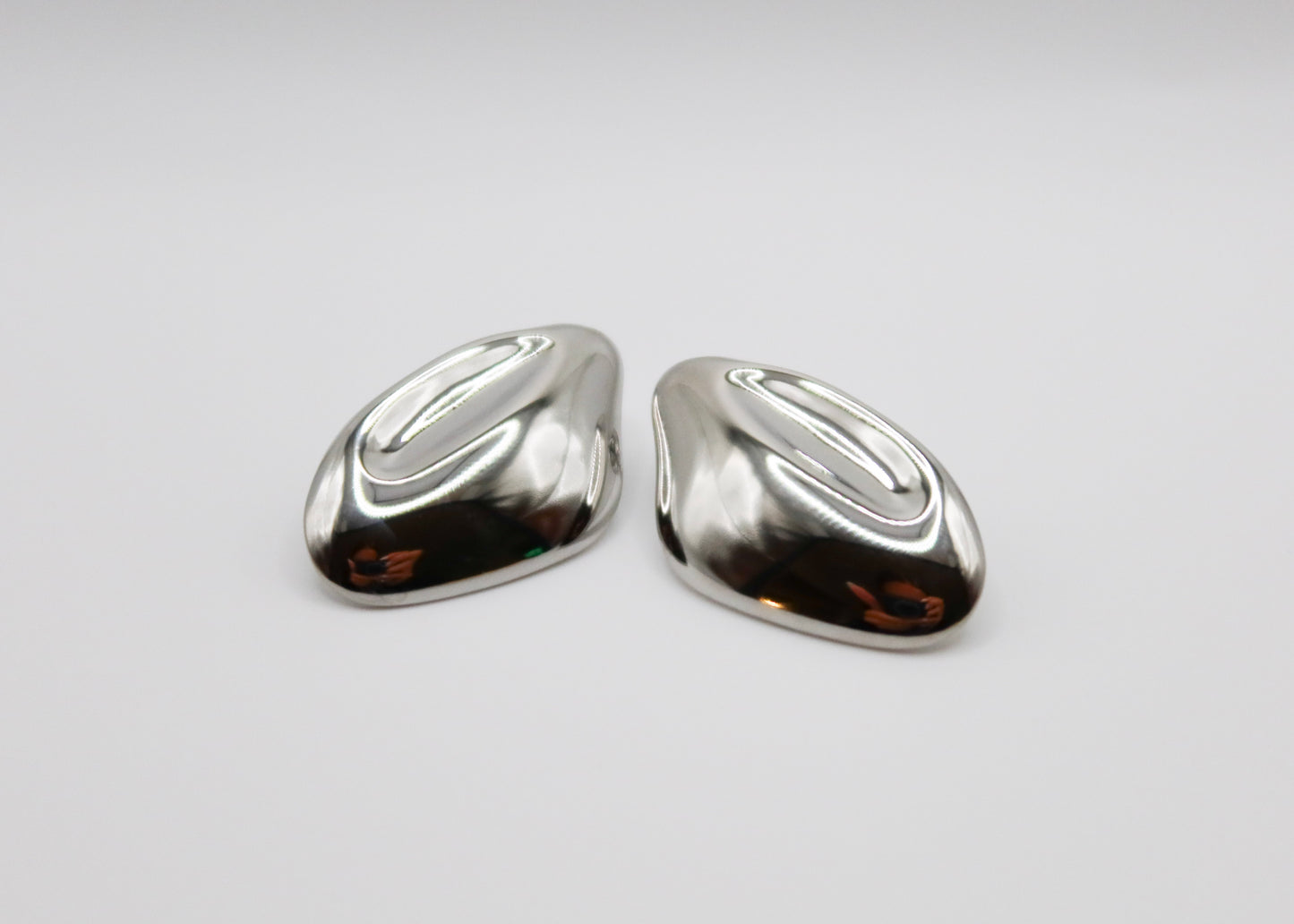 Aurora Studs